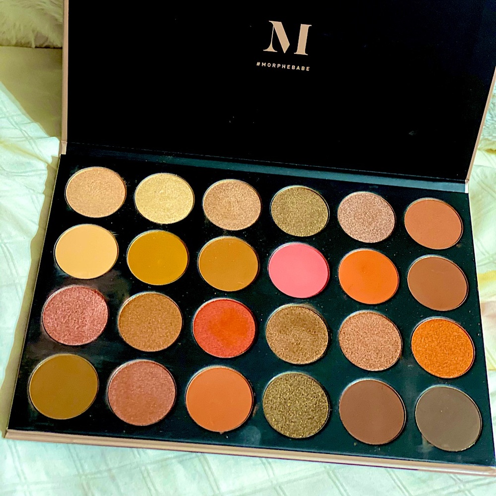 BRNWB GORGEOUS MORPHE PALETTE GRAND GLAM